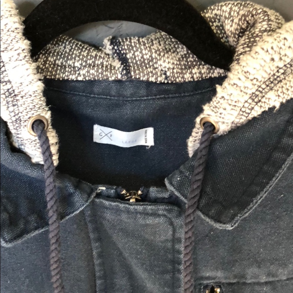 Coat - Picture 3 of 4